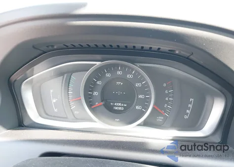 2016 Volvo Xc60 T5 Drive-E from USA, damaged, VIN YV440MDJ8G2872840